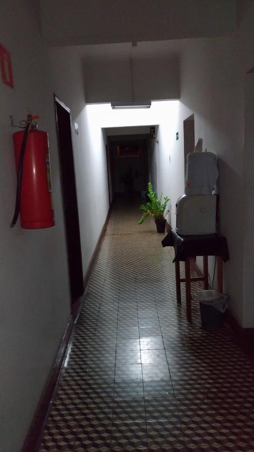 Hotel Indaia 瓦拉达里斯州长市 外观 照片